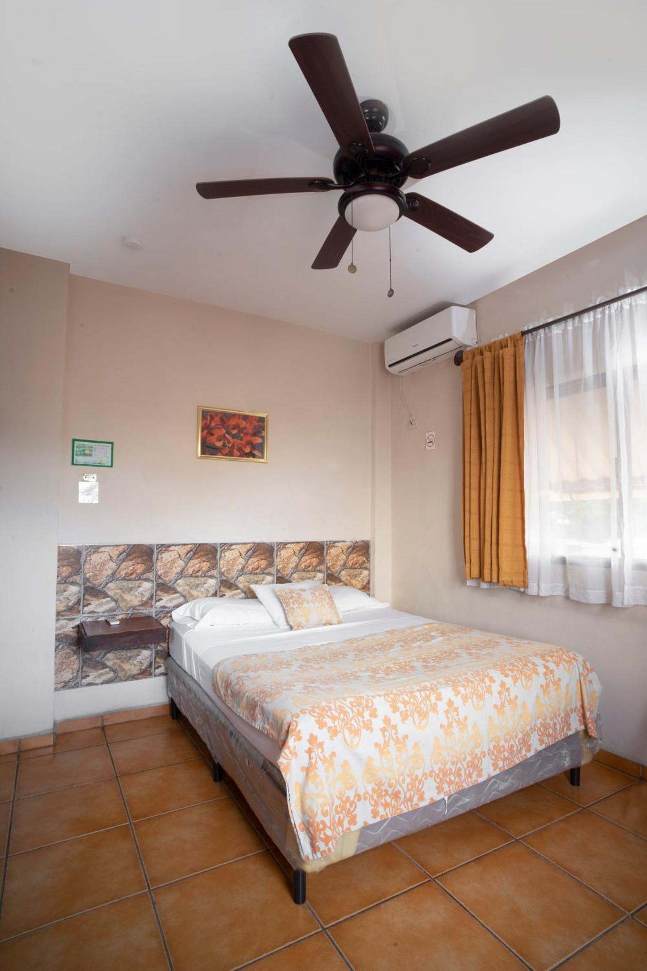 Apart Hotel La Trejo San Pedro Sula Exteriér fotografie